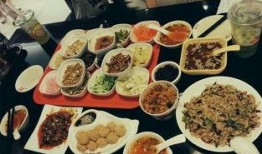 天津配菜事件原视频爆料,揭露后厨黑幕，食品安全引关注