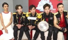 校园接吻视频在线观看,揭秘校园接吻视频的甜蜜瞬间