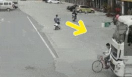 交通爆料视频大车着火,紧急救援行动展开