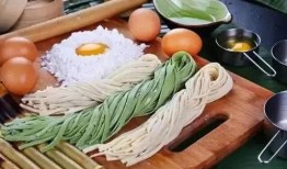 天津配菜事件原视频爆料,揭露后厨黑幕，食品安全引关注