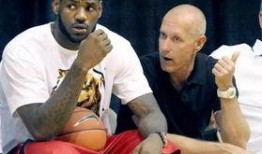 詹姆斯女友爆料视频播放,揭秘甜蜜幕后故事